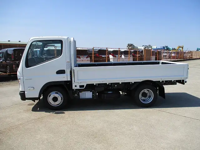 三菱 キャンター 小型 平ボディ 2RG-FBA20 R4の中古トラック画像8