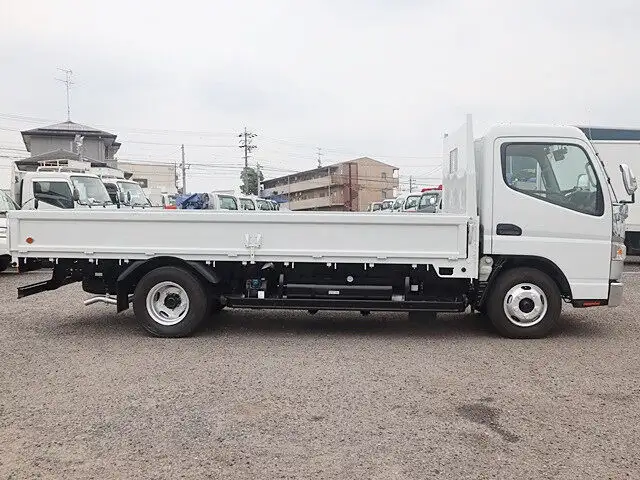 三菱 キャンター 小型 平ボディ TPG-FEA20 H30の中古トラック画像4