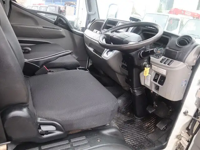 三菱 キャンター 小型 平ボディ TPG-FEA20 H30の中古トラック画像13
