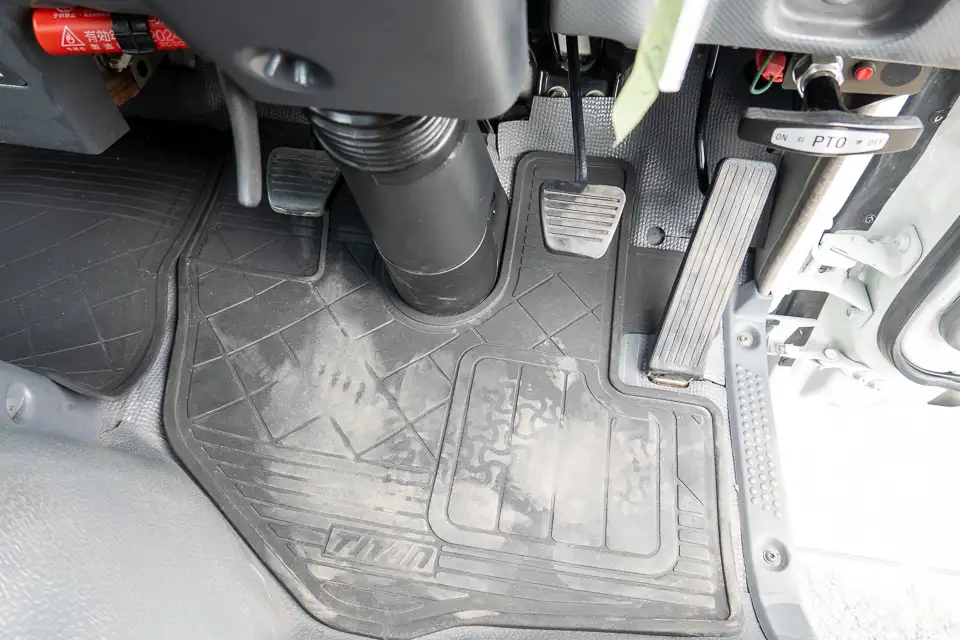 マツダ タイタン 小型 クレーン付 4段 ラジコンの中古トラック画像13