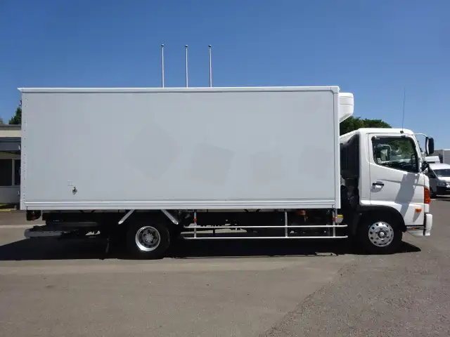 日野 レンジャー 中型/増トン 冷凍冷蔵 低温 パワーゲートの中古トラック画像4