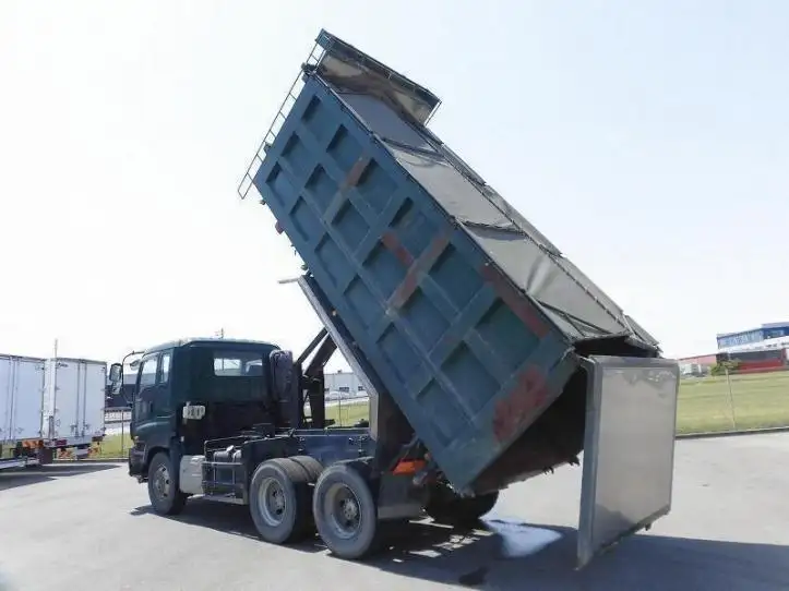 いすゞ ギガ 大型 ダンプ 土砂禁 ベッドの中古トラック画像6