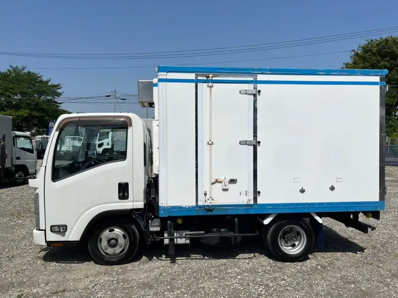 いすゞ エルフ 小型 冷凍冷蔵 低温 2室の中古トラック画像4