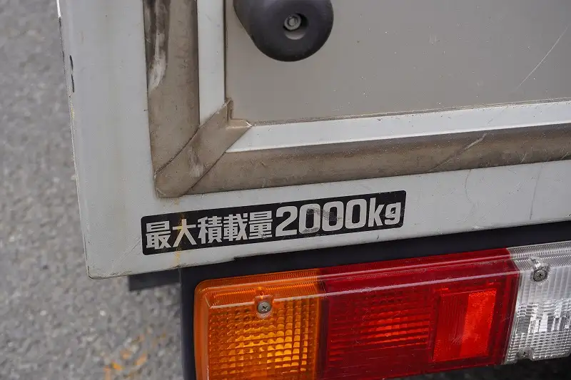 トヨタ トヨエース 小型 アルミバン サイドドア TKG-XZC605の中古トラック画像8
