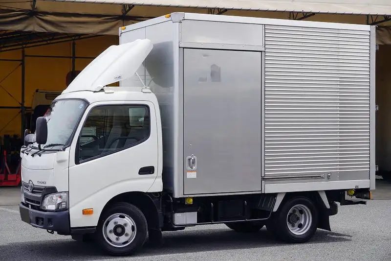 トヨタ トヨエース 小型 アルミバン サイドドア TKG-XZC605の中古トラック画像1