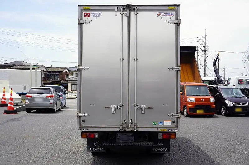 トヨタ ダイナ 小型 アルミバン サイドドア TKG-XZC605の中古トラック画像3