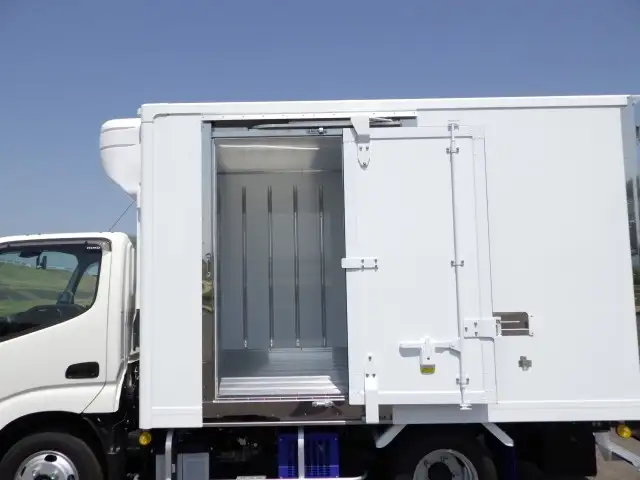 日野 デュトロ 小型 冷凍冷蔵 低温 スタンバイの中古トラック画像9