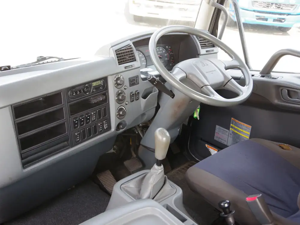 三菱 ファイター 中型/増トン 平ボディ TKG-FK62FY H27の中古トラック画像12