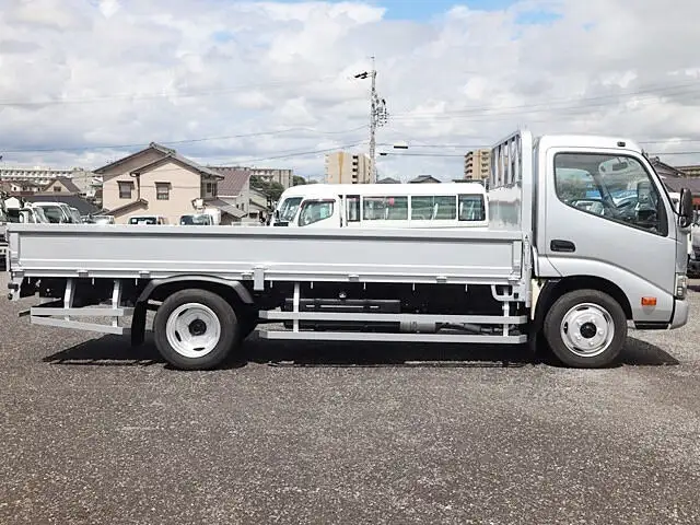 日野 デュトロ 小型 平ボディ TKG-XZU655M H31/R1の中古トラック画像4