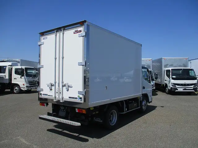 三菱 キャンター 小型 冷凍冷蔵 低温 床アルミの中古トラック画像4