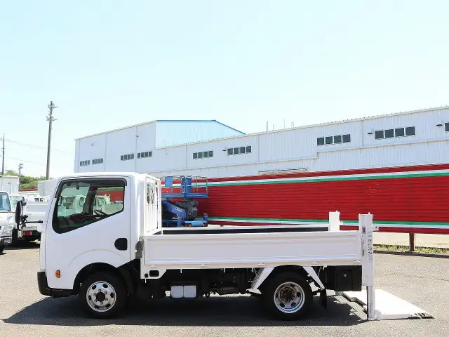 日産 アトラス 小型 平ボディ パワーゲート SDG-SZ5F24の中古トラック画像6