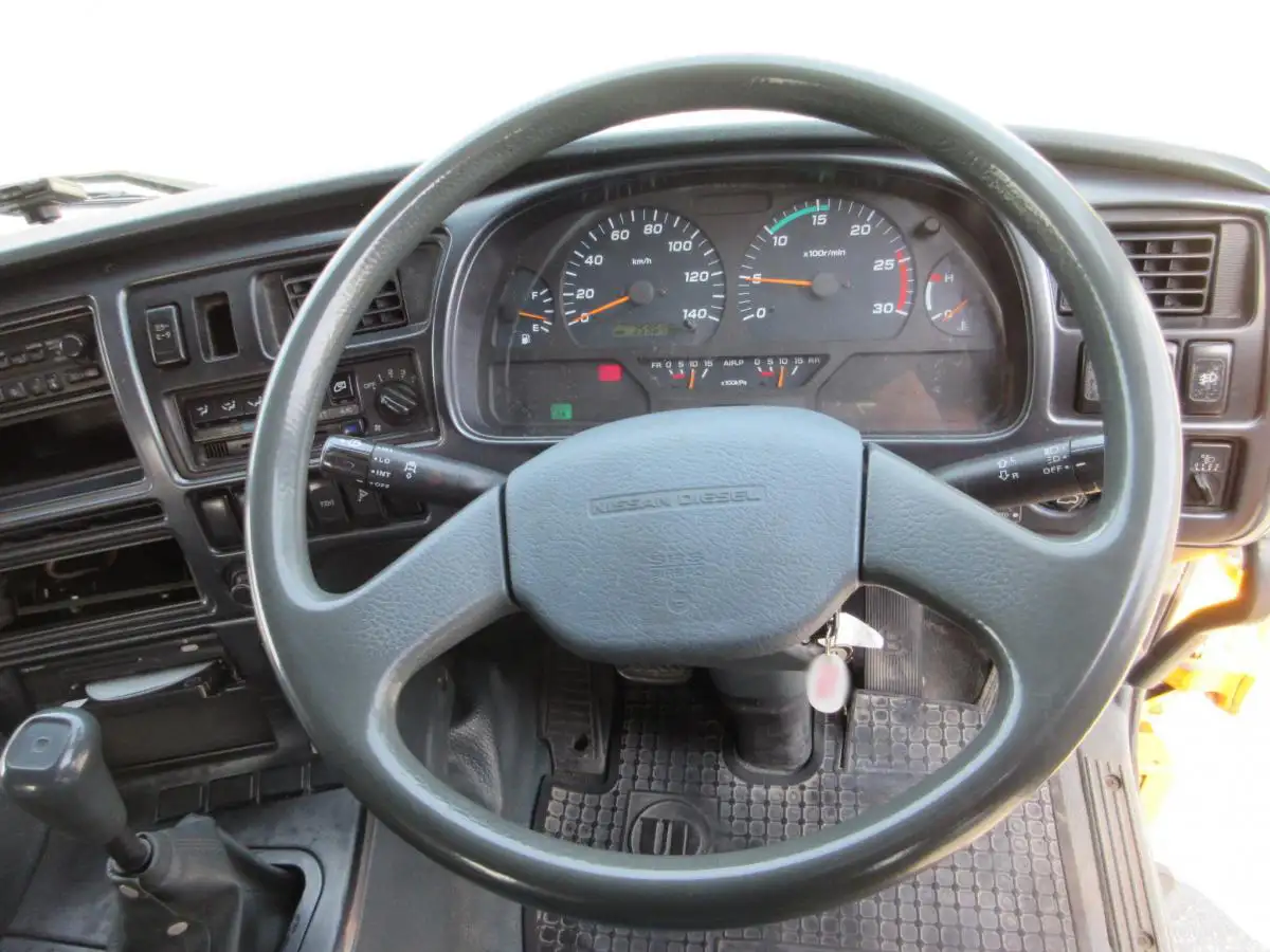 日産UD ビッグサム 大型 ミキサー・ポンプ ベッド KL-CW53XHHの中古トラック画像12