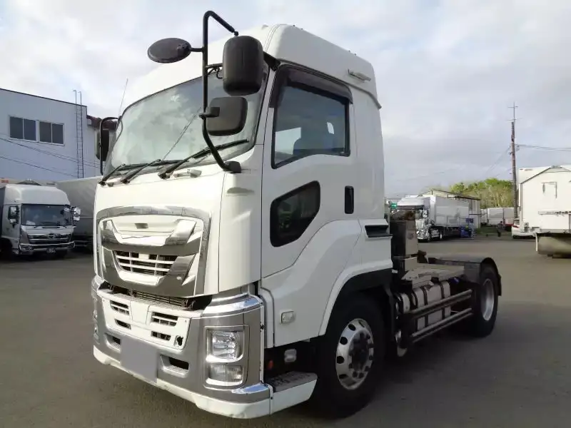 いすゞ ギガ 大型 トラクター ハイルーフ 1デフの中古トラック画像1
