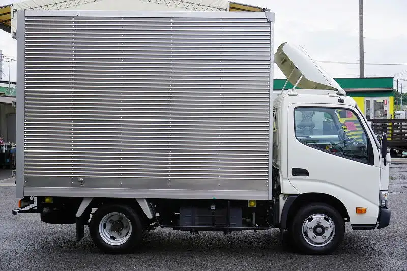 トヨタ トヨエース 小型 アルミバン サイドドア TKG-XZC605の中古トラック画像2
