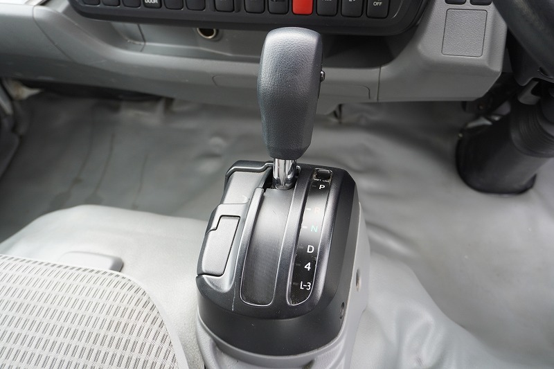 トヨタ トヨエース 小型 アルミバン サイドドア TKG-XZC605｜画像12