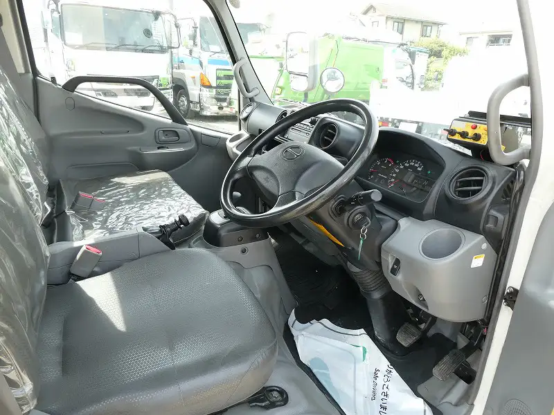 日野 デュトロ 小型 パッカー車 巻き込み式 回転ダンプ式の中古トラック画像12