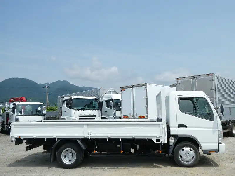 三菱 キャンター 小型 平ボディ KK-FG82EE H16の中古トラック画像3