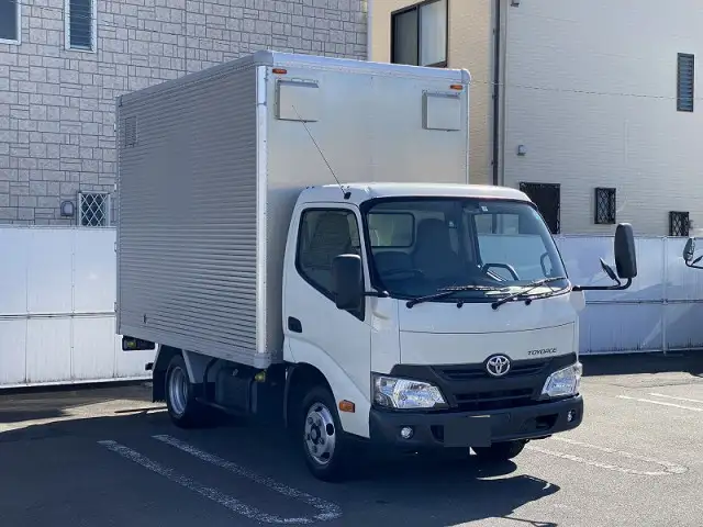 トヨタ トヨエース 小型 アルミバン サイドドア TPG-XZC605の中古トラック画像2