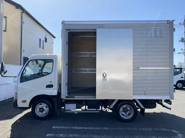 トヨタ トヨエース 小型 アルミバン サイドドア TPG-XZC605の中古トラック画像7