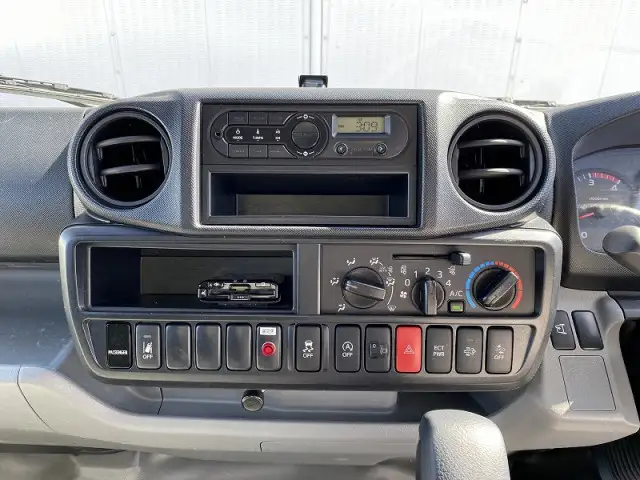 トヨタ トヨエース 小型 アルミバン サイドドア TPG-XZC605の中古トラック画像14