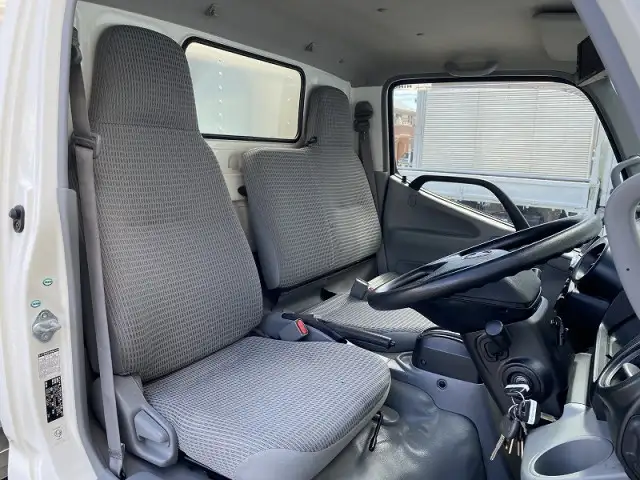 日野 デュトロ 小型 アルミバン TPG-XZC605M H31/R1の中古トラック画像9
