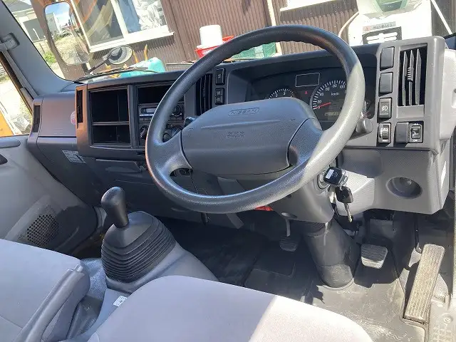 日産 アトラス 小型 平ボディ パワーゲート 床鉄板の中古トラック画像10