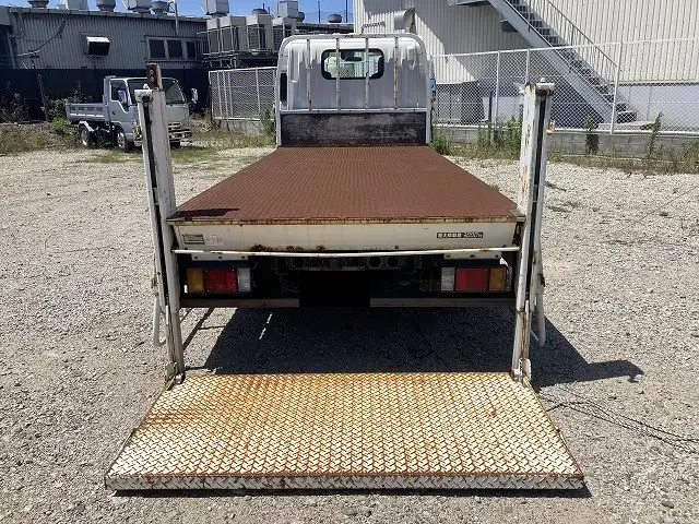 日産 アトラス 小型 平ボディ パワーゲート 床鉄板の中古トラック画像5