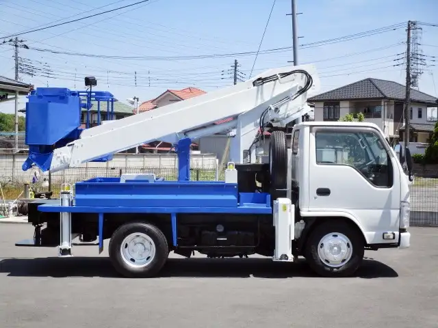 いすゞ エルフ 小型 高所・建柱車 高所作業車 BKG-NKR85Nの中古トラック画像3