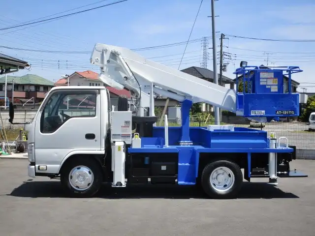 いすゞ エルフ 小型 高所・建柱車 高所作業車 BKG-NKR85Nの中古トラック画像4