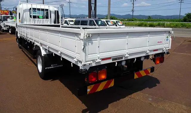 いすゞ フォワード 中型/増トン 平ボディ ベッド 2PG-FRR90S2の中古トラック画像3