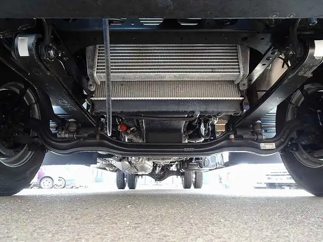 いすゞ フォワード 中型/増トン 平ボディ ベッド 2PG-FRR90S2の中古トラック画像18