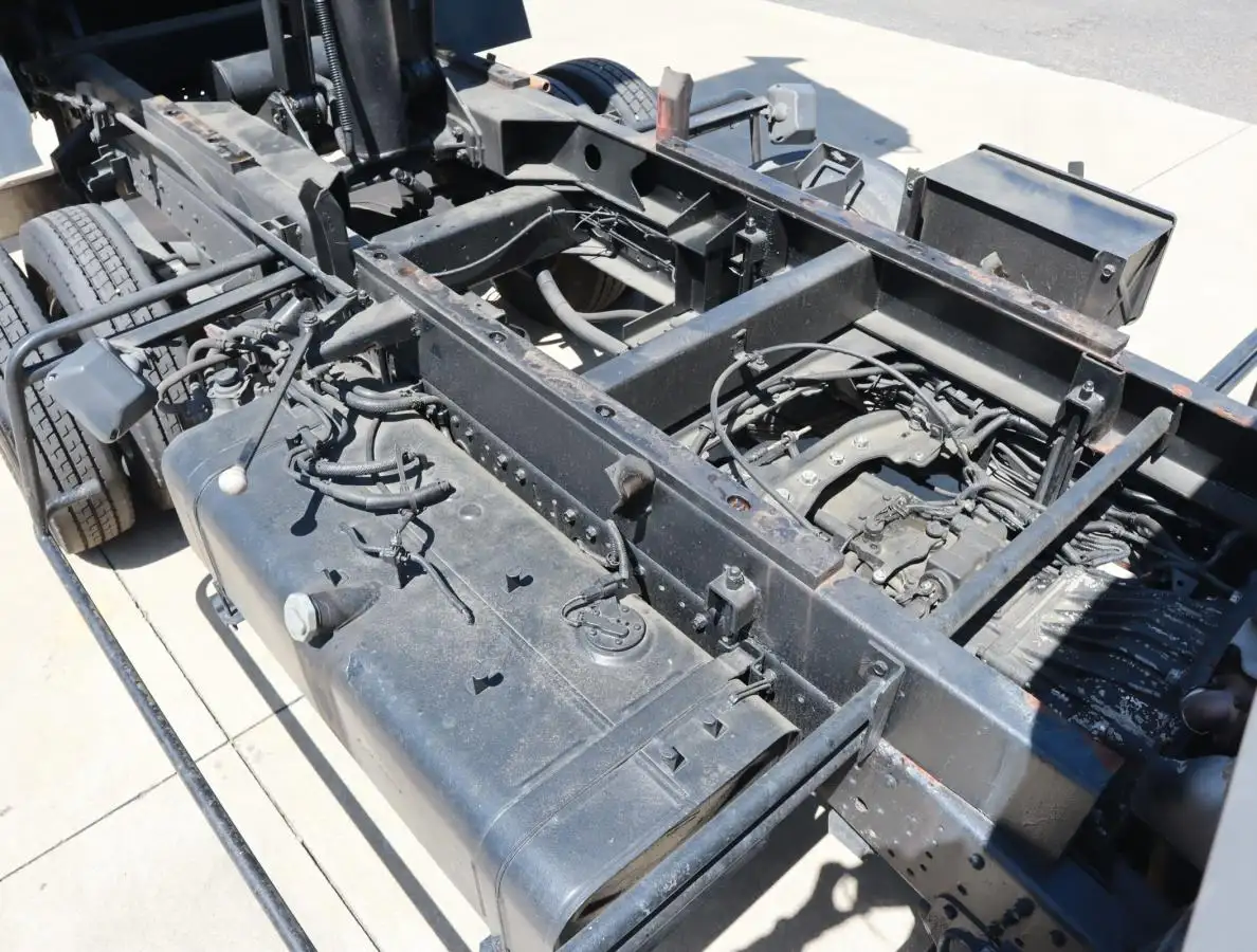三菱 キャンター 小型 ダンプ 土砂禁 ステンレス張りの中古トラック画像10
