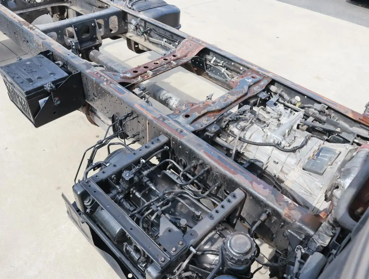 いすゞ フォワード 中型/増トン シャーシ TKG-FRR90S2 H27の中古トラック画像6