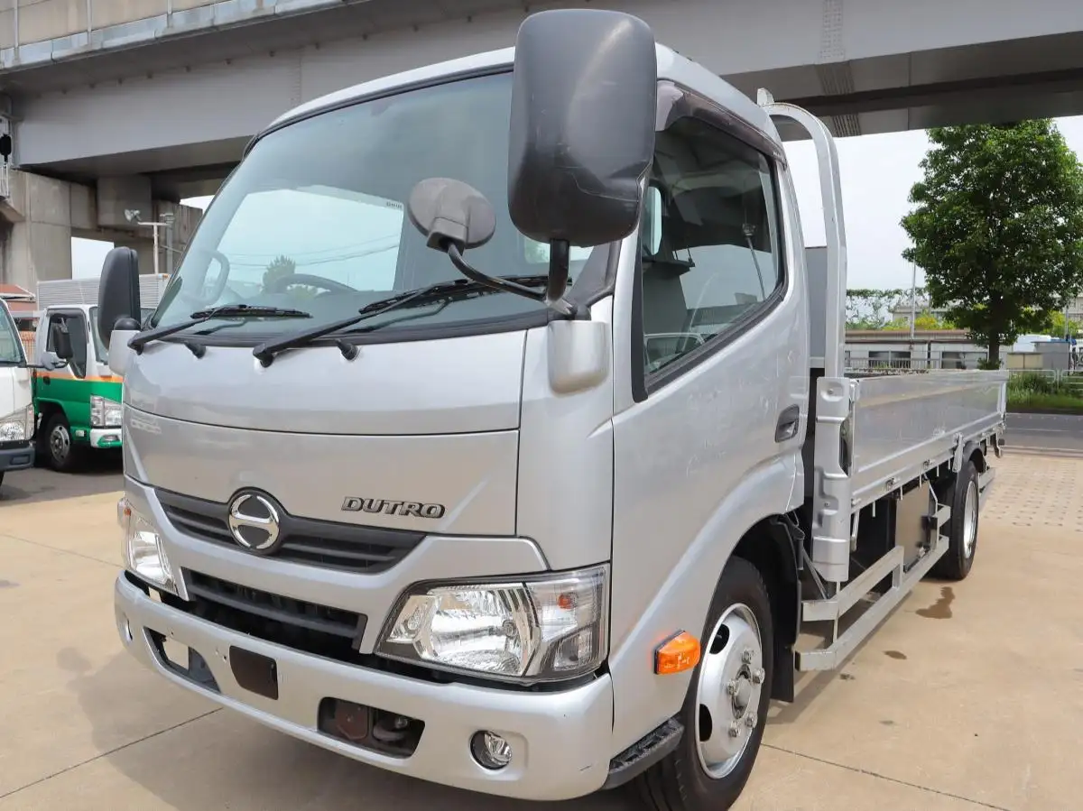 日野 デュトロ 小型 平ボディ 床鉄板 TKG-XZU655Mの中古トラック画像1