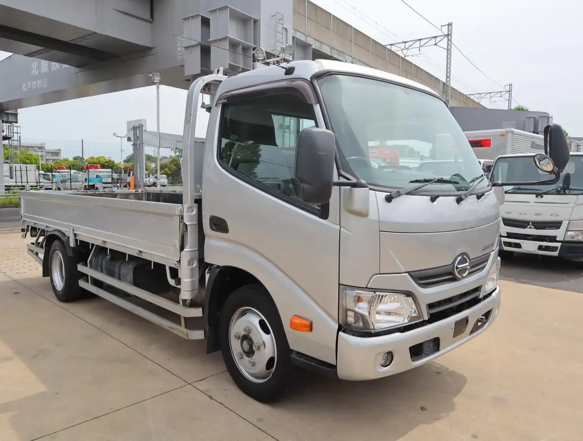 日野 デュトロ 小型 平ボディ 床鉄板 TKG-XZU655Mの中古トラック画像2