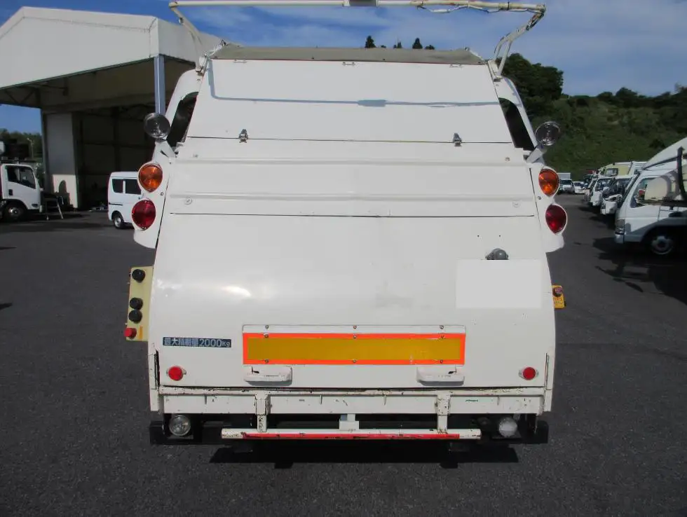 三菱 ファイター 中型/増トン パッカー車 プレス式 KK-FK71HEの中古トラック画像3