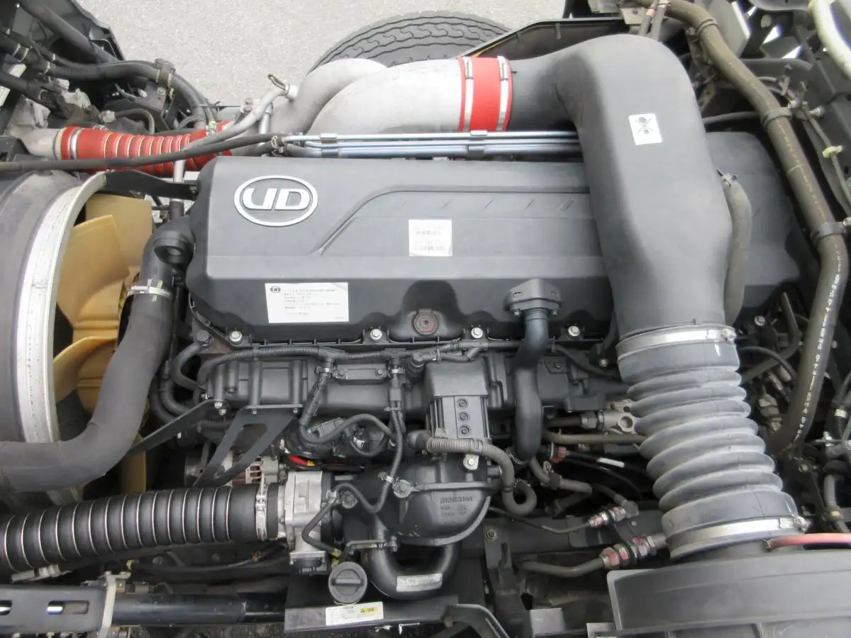 日産UD クオン 大型 トラクター ハイルーフ 1デフの中古トラック画像18