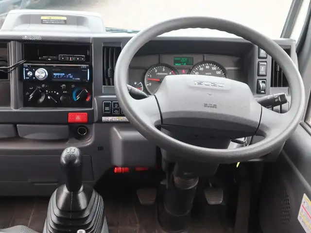 いすゞ エルフ 小型 平ボディ Wキャブ 2RG-NJR88Aの中古トラック画像13