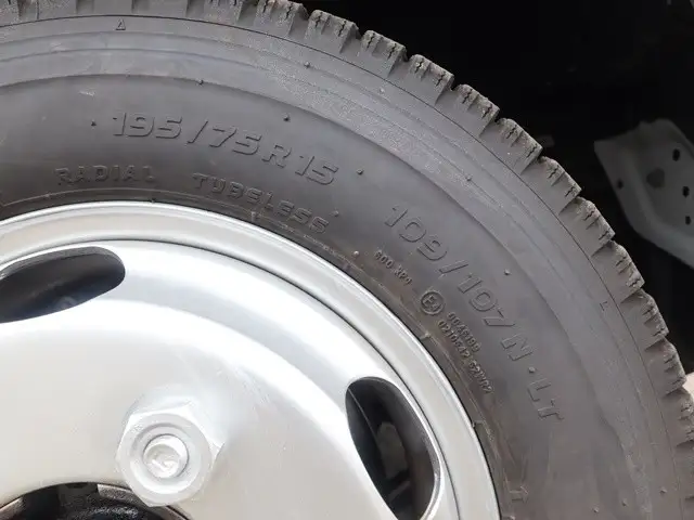 いすゞ エルフ 小型 平ボディ Wキャブ 2RG-NJR88Aの中古トラック画像20