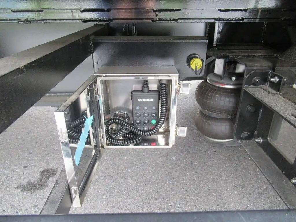 国内・その他 国産車その他 トレーラー/その他 トレーラー 3軸 2デフの中古トラック画像15