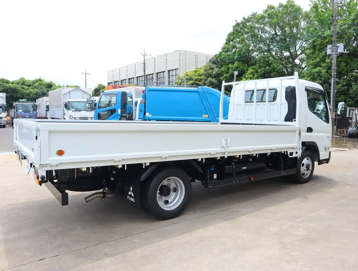 三菱 キャンター 小型 平ボディ 2RG-FEB50 R5の中古トラック画像2