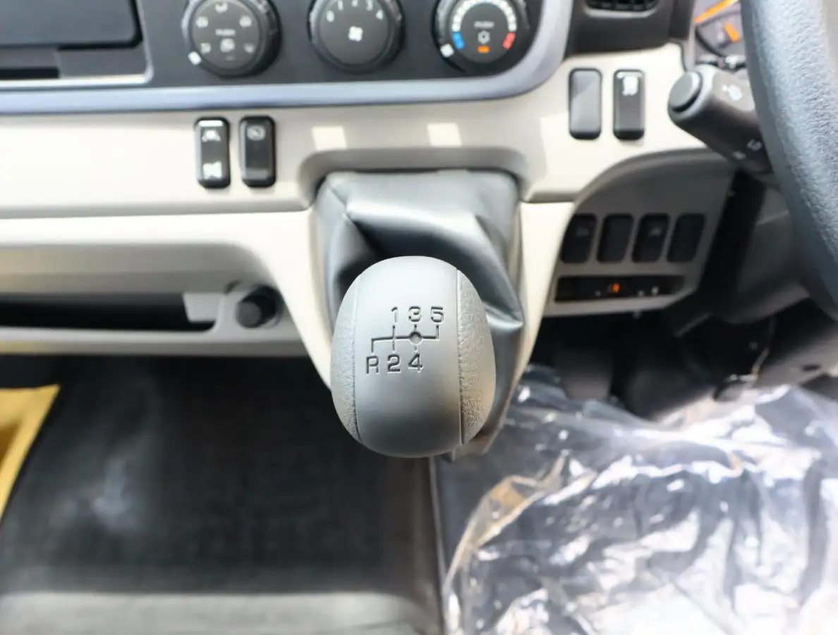 三菱 キャンター 小型 平ボディ 2RG-FEB50 R5の中古トラック画像11