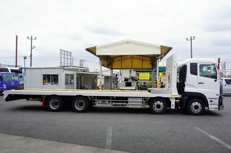 日産UD クオン 大型 車両重機運搬 ハイルーフ ウインチの中古トラック画像2
