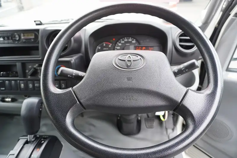 トヨタ トヨエース 小型 アルミバン サイドドア TKG-XZC605の中古トラック画像10