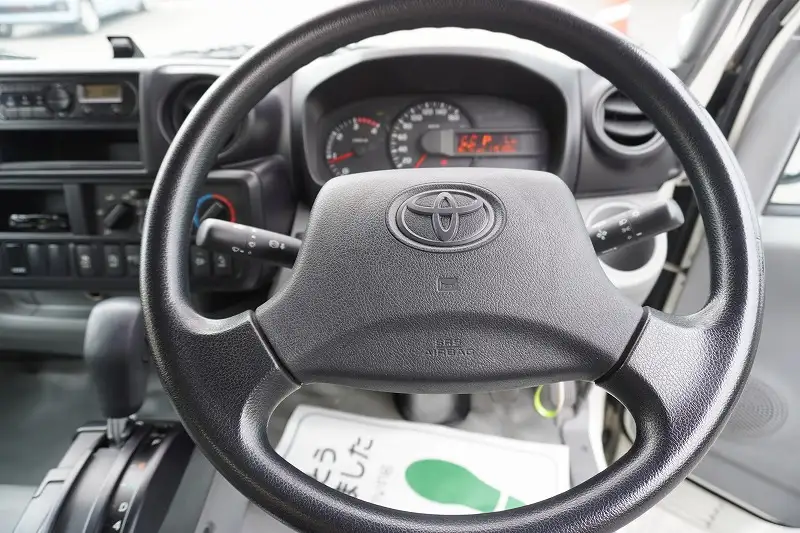 トヨタ トヨエース 小型 アルミバン サイドドア TKG-XZC605の中古トラック画像10