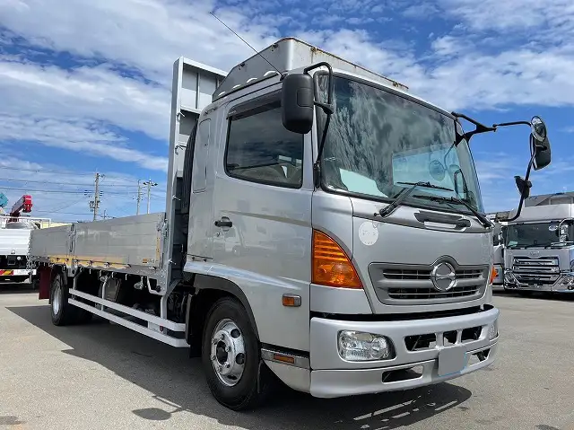 日野 レンジャー 中型/増トン 平ボディ アルミブロック ベッドの中古トラック画像3