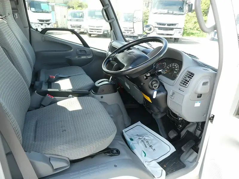 トヨタ ダイナ 小型 平ボディ LDF-KDY281 H27の中古トラック画像11