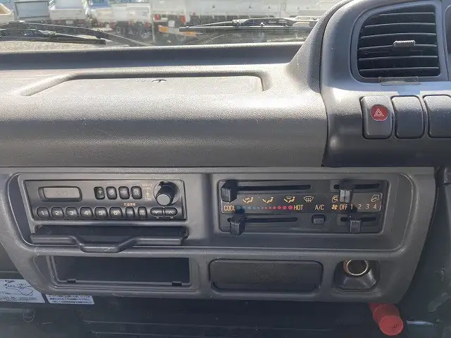 日産 アトラス 小型 平ボディ KR-AHR69E H16の中古トラック画像10