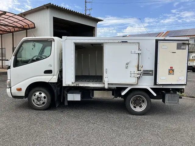 トヨタ トヨエース 小型 冷凍冷蔵 中温 サイドドアの中古トラック画像9