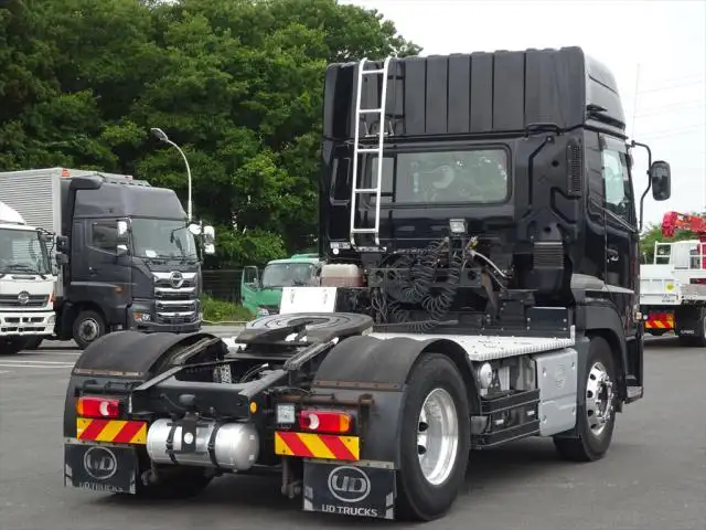 日産UD クオン 大型 トラクター ハイルーフ 1デフの中古トラック画像4